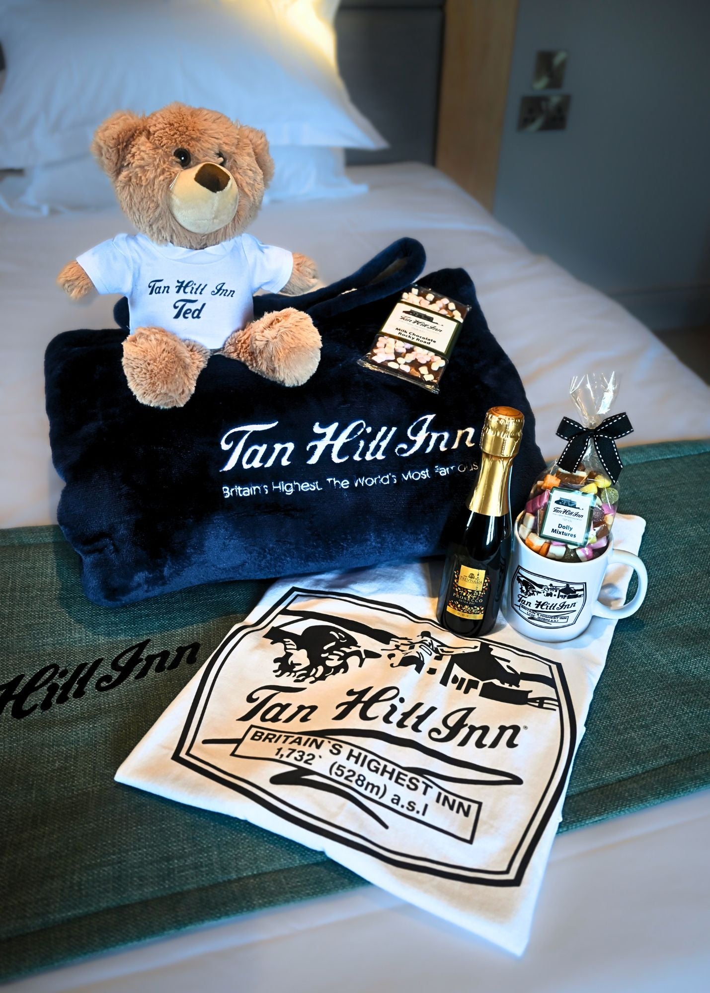 Hamper - Gold