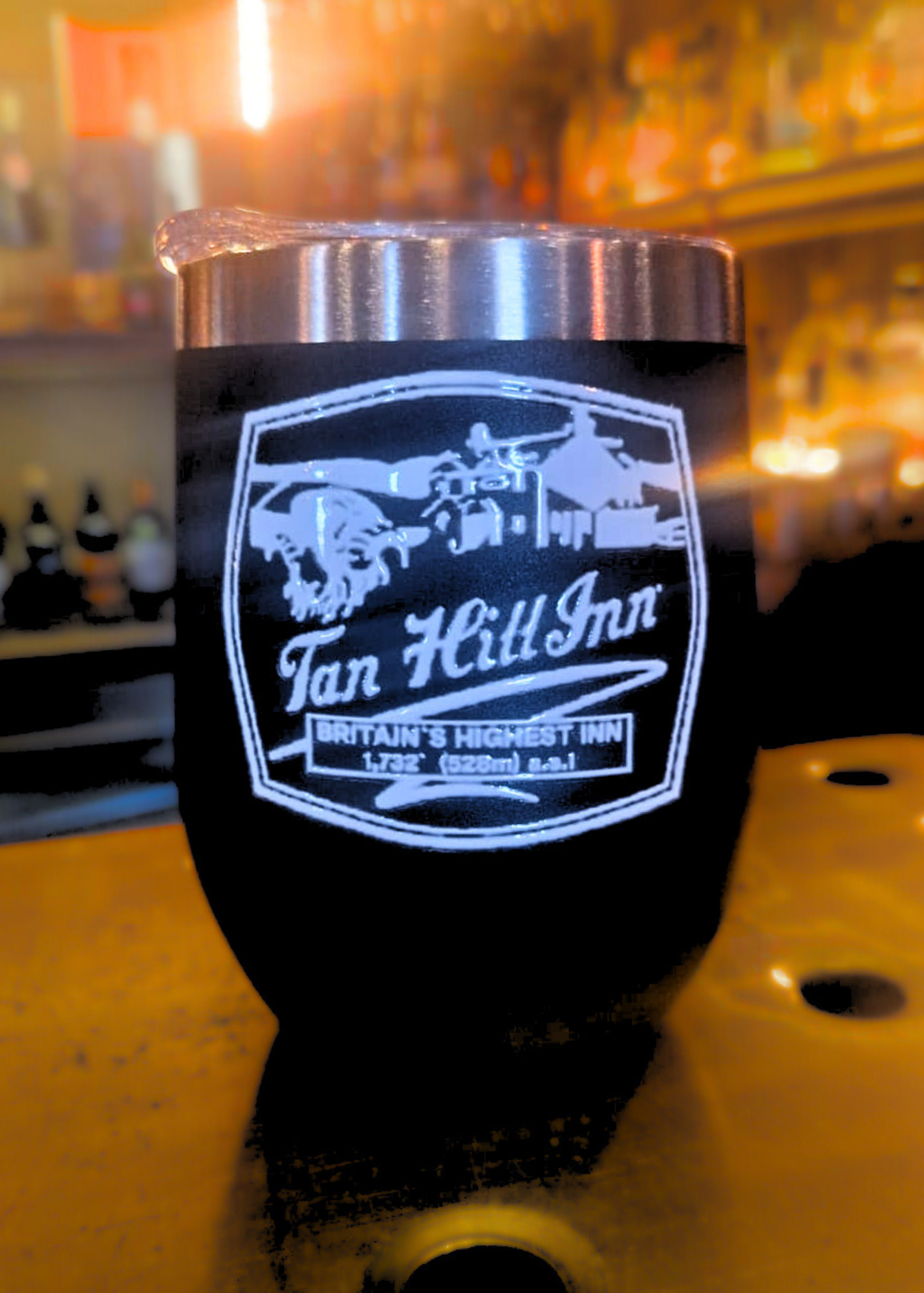 Wine Glass - Stemless White with Tan Hill Badge
